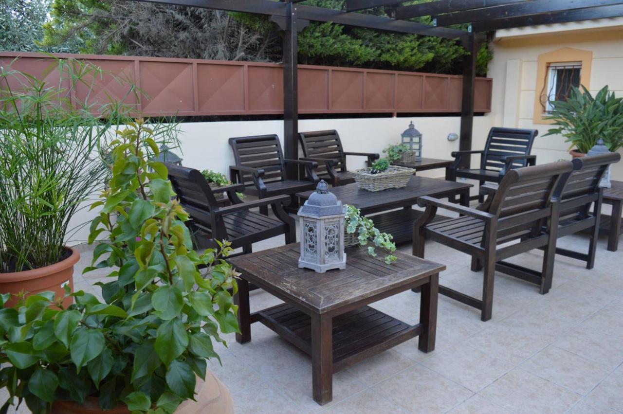 Villa Avatos - Near To The Port Of Rafina And The Airport Of Athens Agios Spyridon  Exterior foto